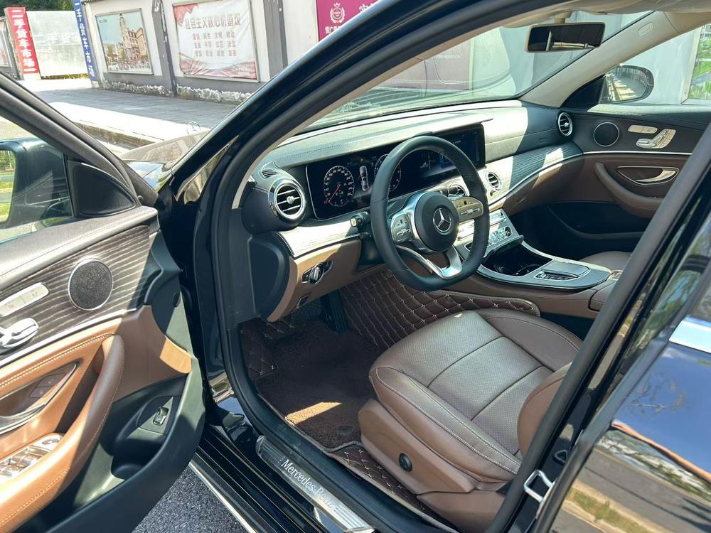 Mercedes-Benz Mercedes-Benz E-Class