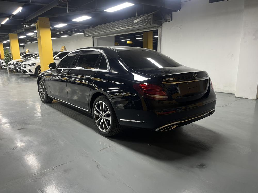 Mercedes-Benz Mercedes-Benz E-Class