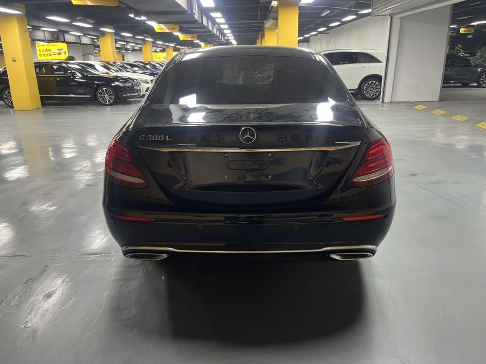 Mercedes-Benz Mercedes-Benz E-Class