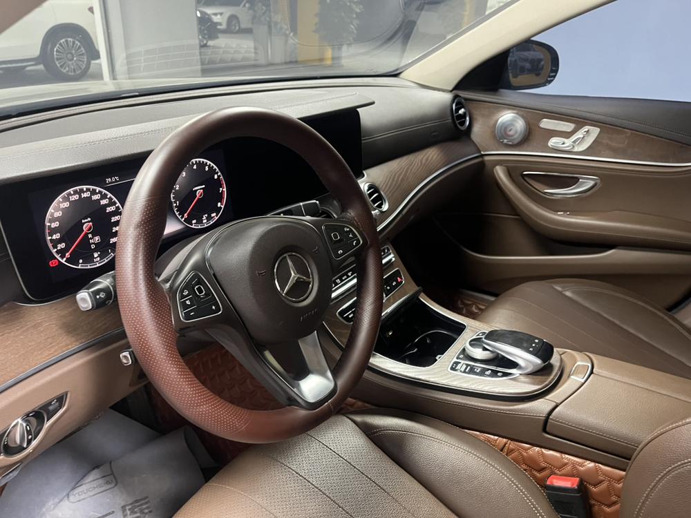 Mercedes-Benz Mercedes-Benz E-Class