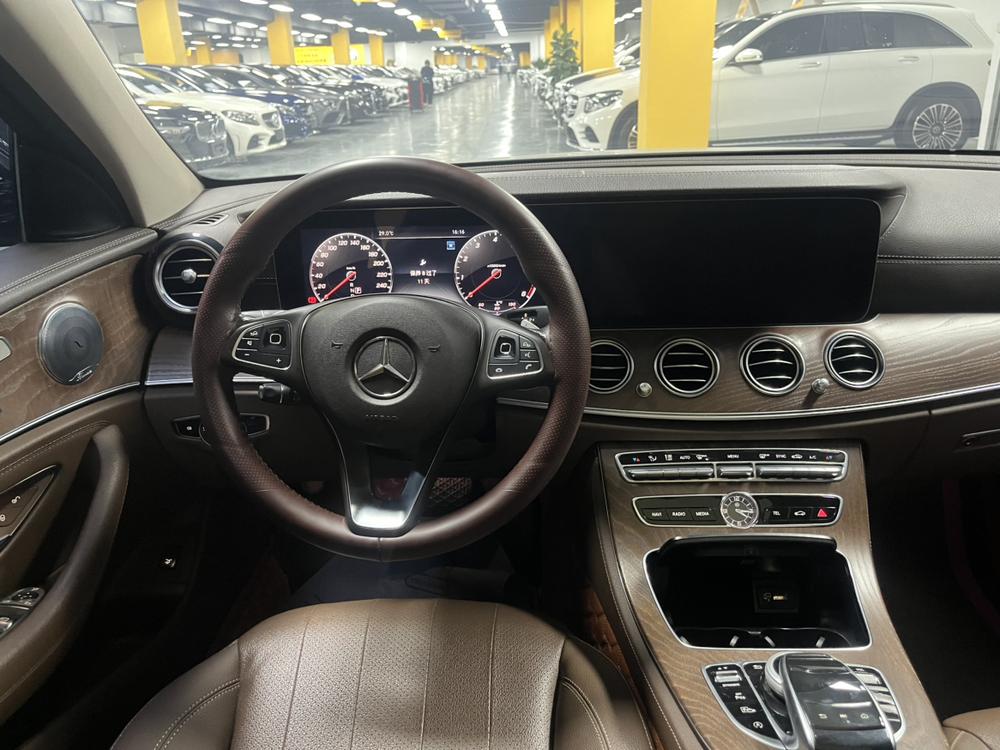 Mercedes-Benz Mercedes-Benz E-Class