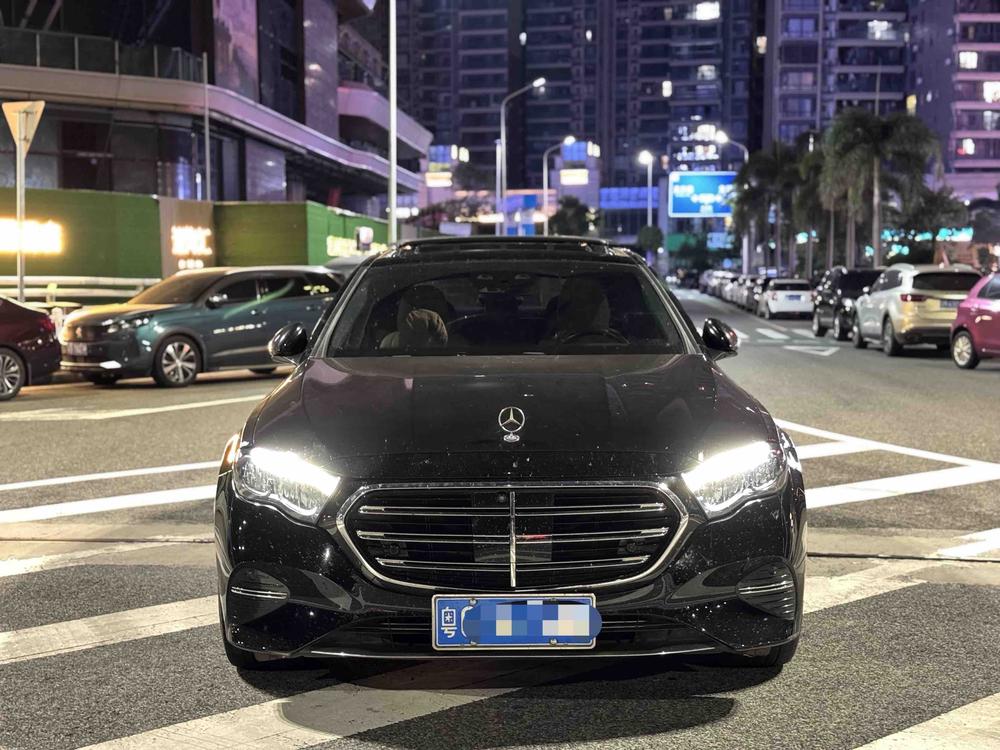 Mercedes-Benz Mercedes-Benz E-Class