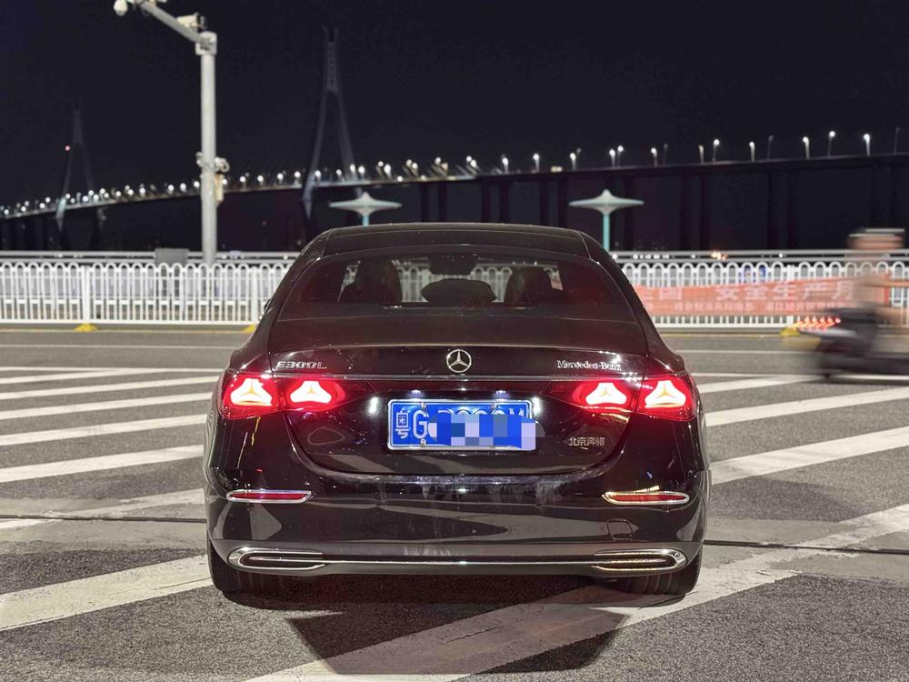 Mercedes-Benz Mercedes-Benz E-Class