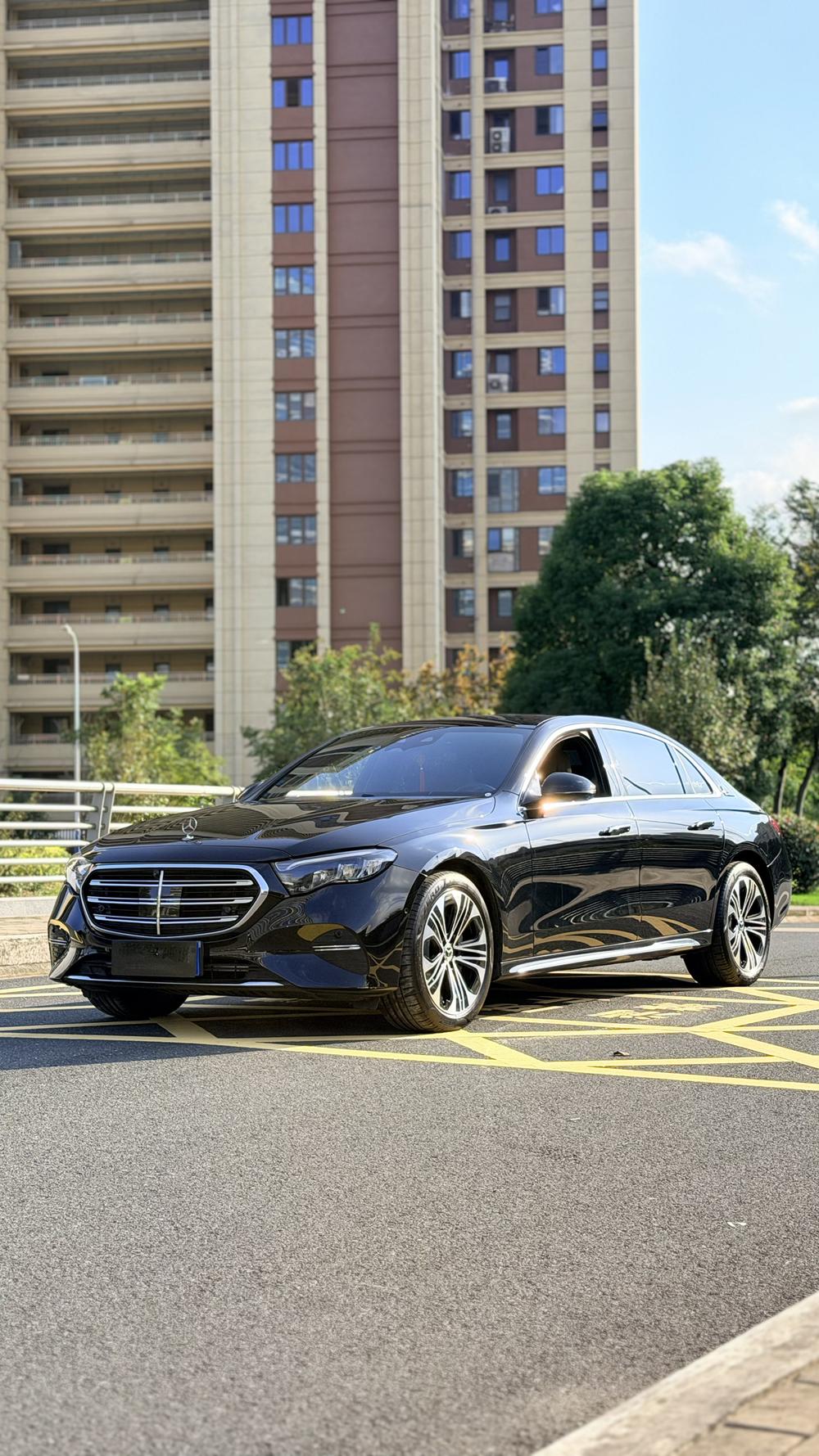 Mercedes-Benz Mercedes-Benz E-Class