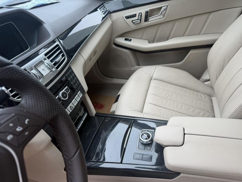 Mercedes-Benz Mercedes-Benz E-Class