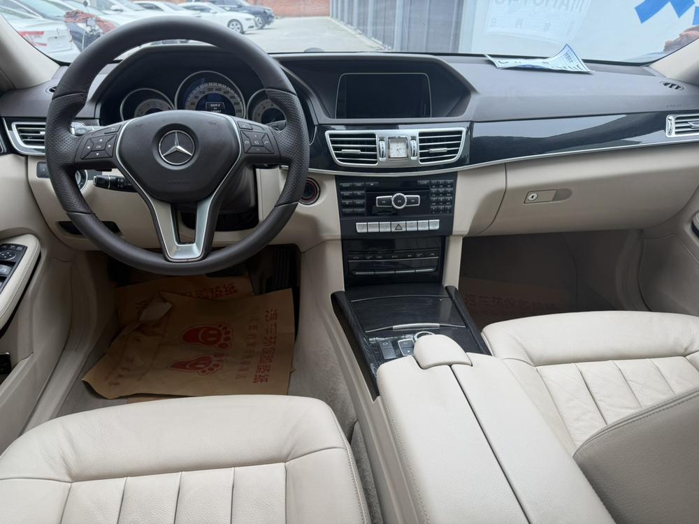Mercedes-Benz Mercedes-Benz E-Class