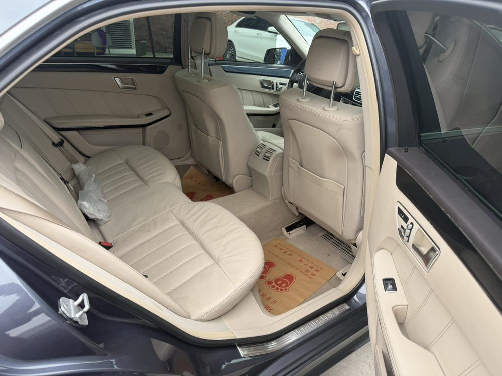 Mercedes-Benz Mercedes-Benz E-Class