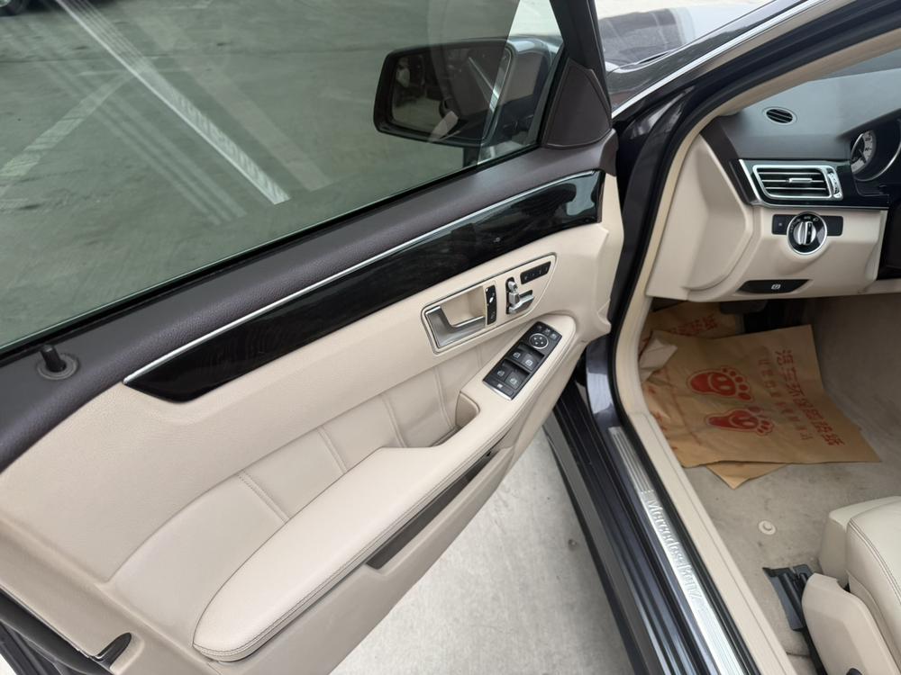 Mercedes-Benz Mercedes-Benz E-Class