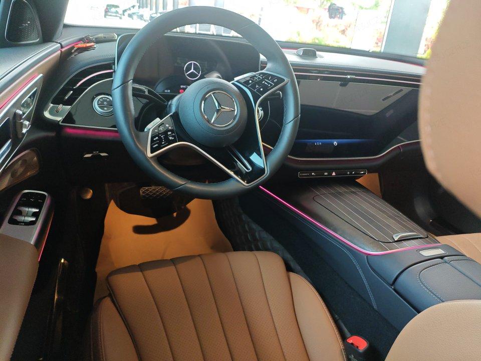 Mercedes-Benz Mercedes-Benz E-Class