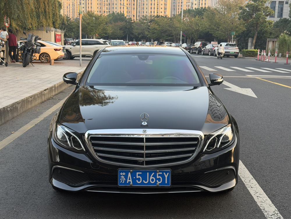 Mercedes-Benz Mercedes-Benz E-Class