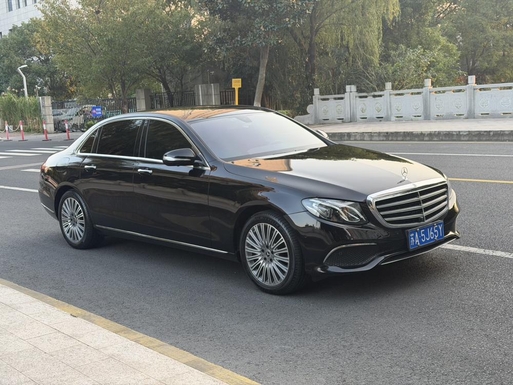 Mercedes-Benz Mercedes-Benz E-Class