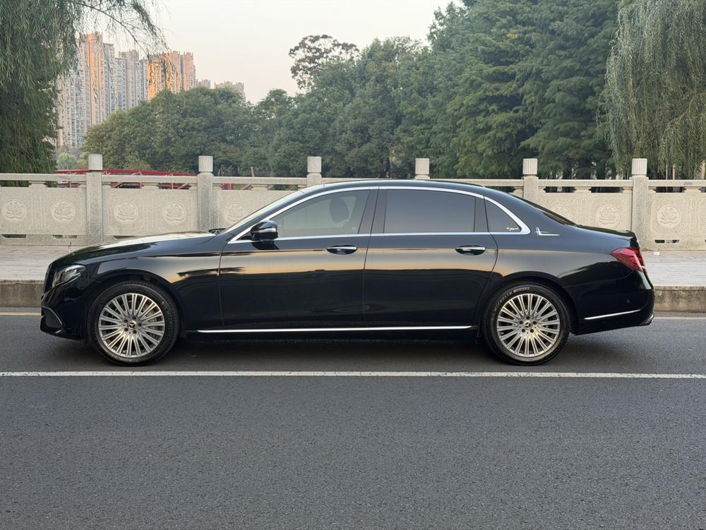 Mercedes-Benz Mercedes-Benz E-Class