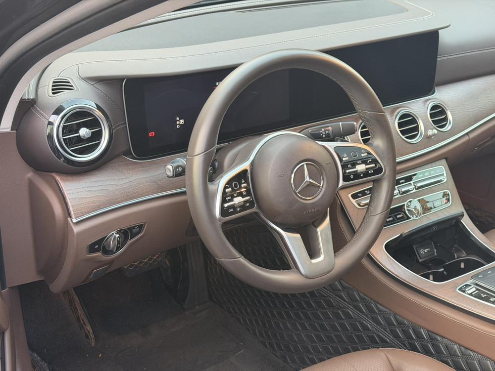 Mercedes-Benz Mercedes-Benz E-Class