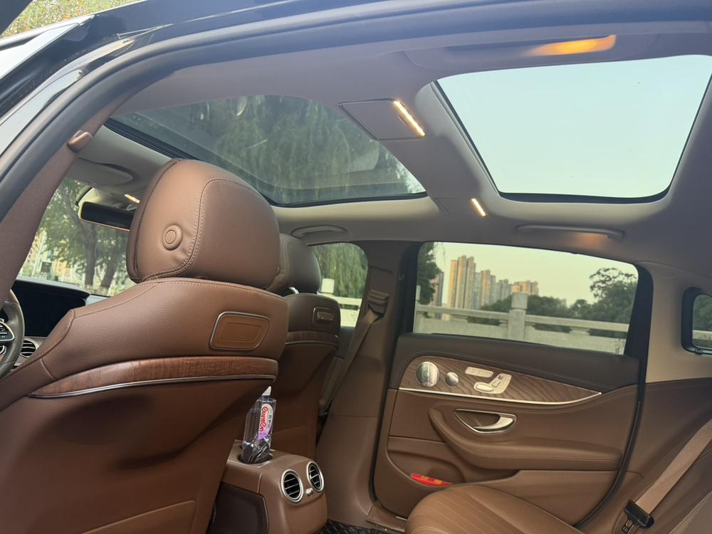 Mercedes-Benz Mercedes-Benz E-Class