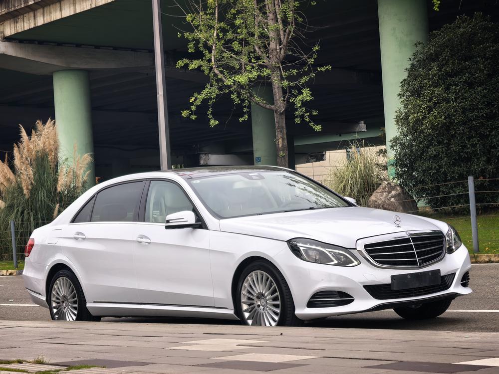Mercedes-Benz Mercedes-Benz E-Class