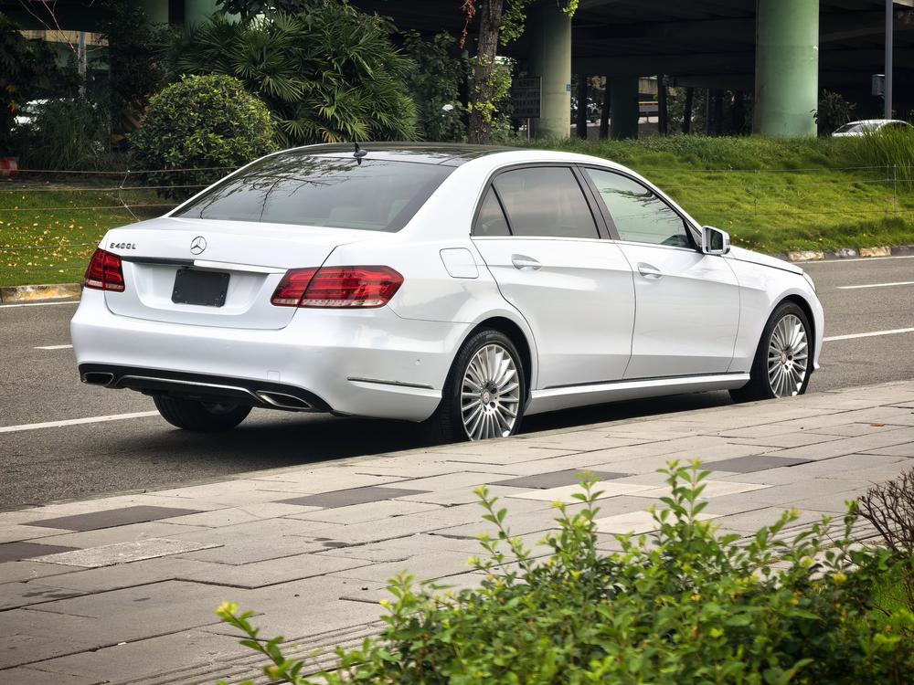 Mercedes-Benz Mercedes-Benz E-Class