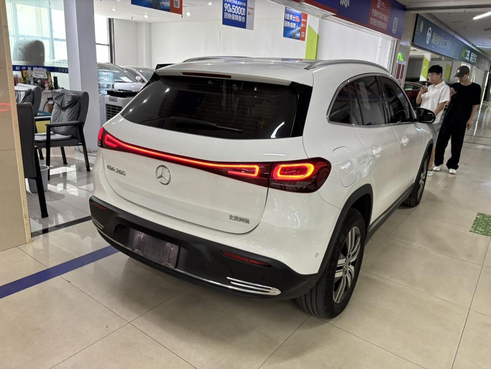 Mercedes-Benz Mercedes-Benz EQA