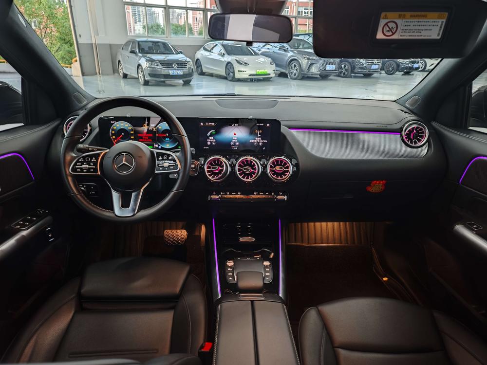 Mercedes-Benz Mercedes-Benz EQA