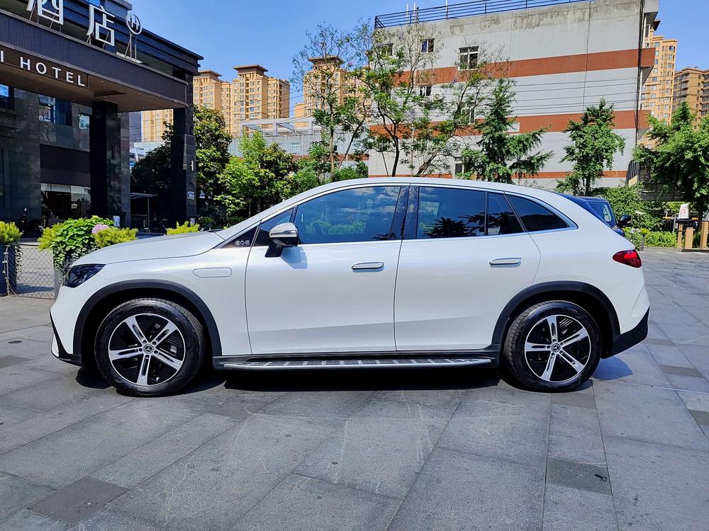 Mercedes-Benz Mercedes-Benz EQE SUV