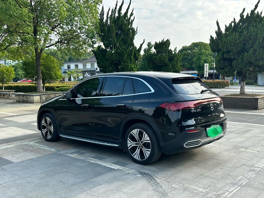 Mercedes-Benz Mercedes-Benz EQE SUV