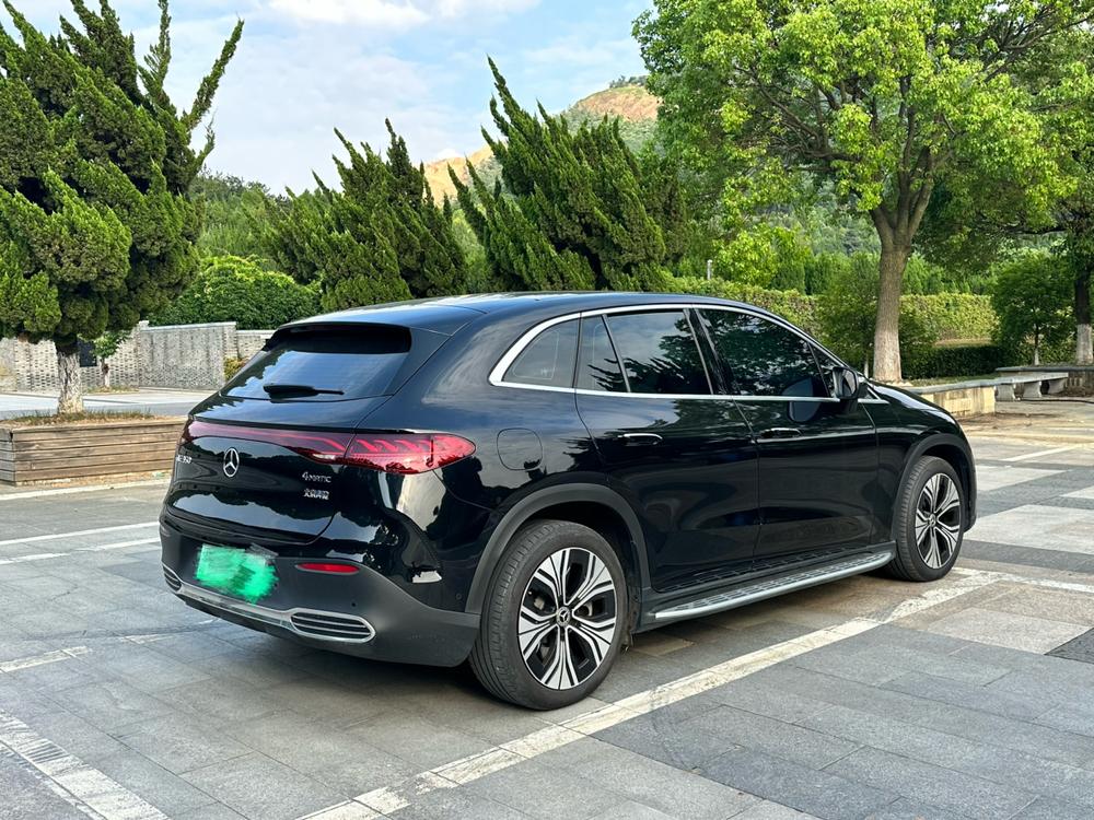 Mercedes-Benz Mercedes-Benz EQE SUV