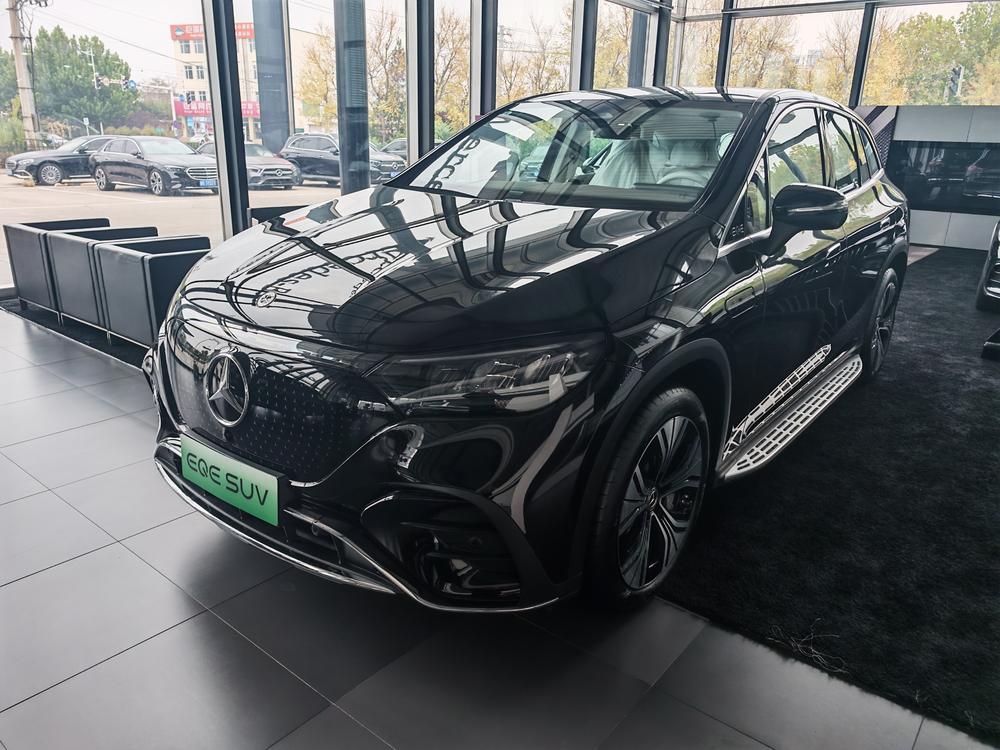 Mercedes-Benz Mercedes-Benz EQE SUV