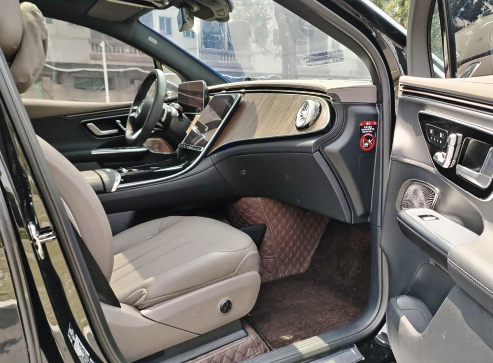 Mercedes-Benz Mercedes-Benz EQE SUV