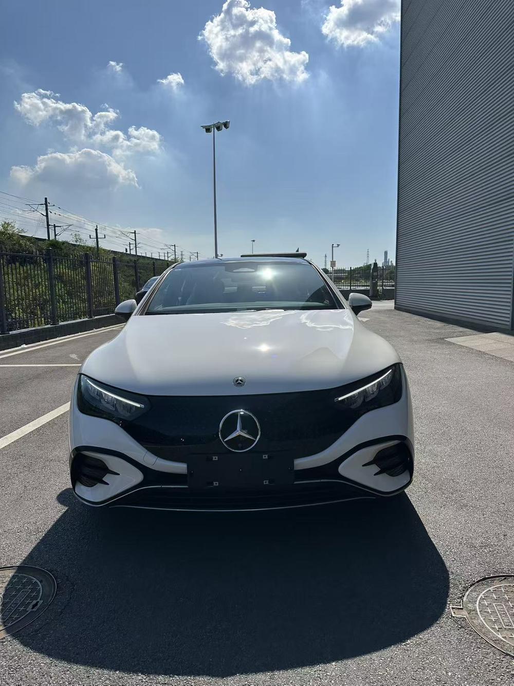 Mercedes-Benz Mercedes-Benz EQE