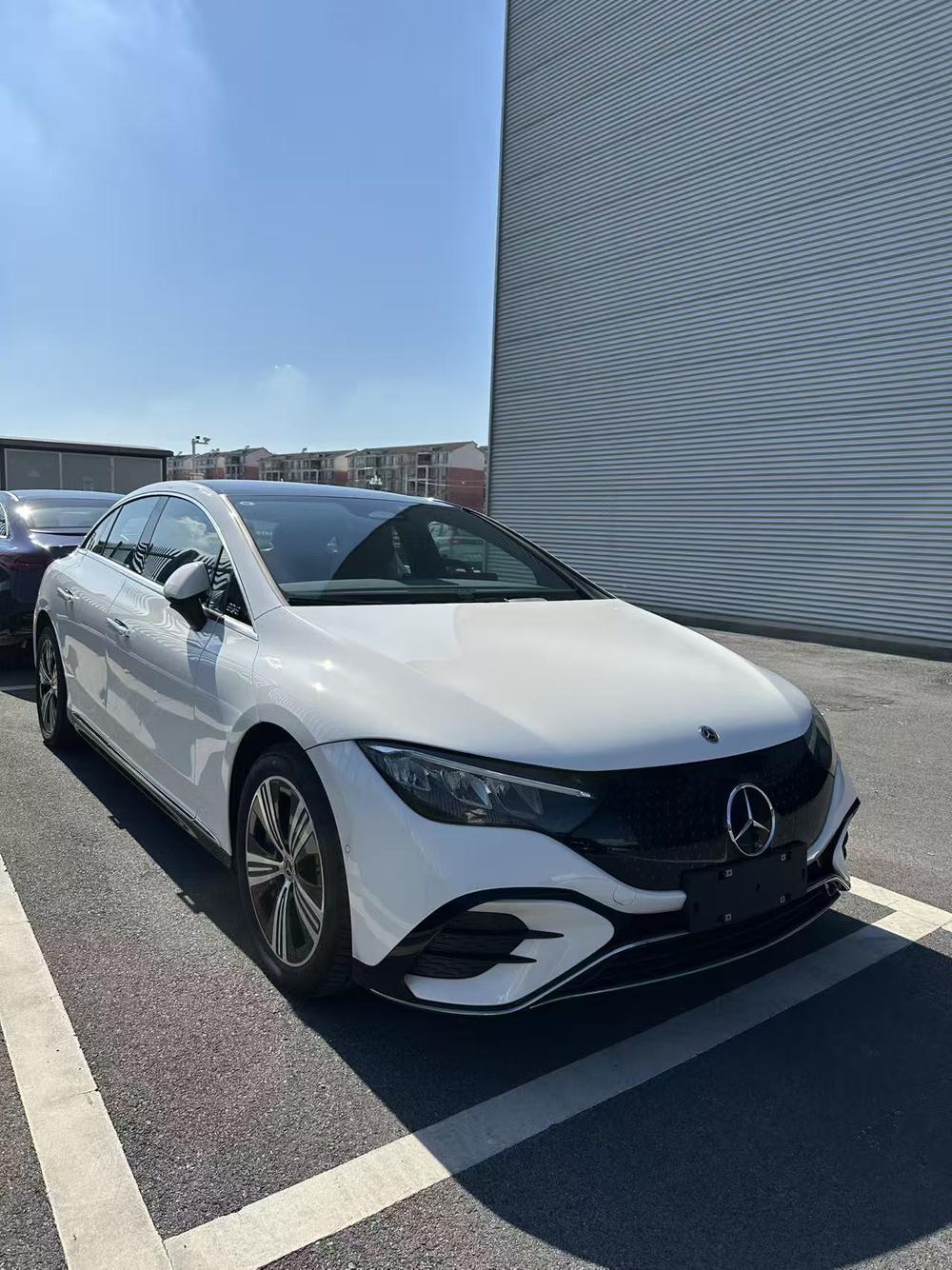 Mercedes-Benz Mercedes-Benz EQE