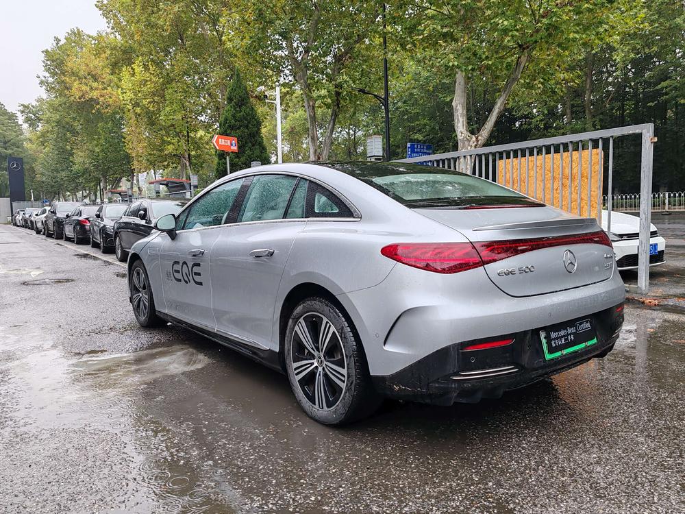 Mercedes-Benz Mercedes-Benz EQE