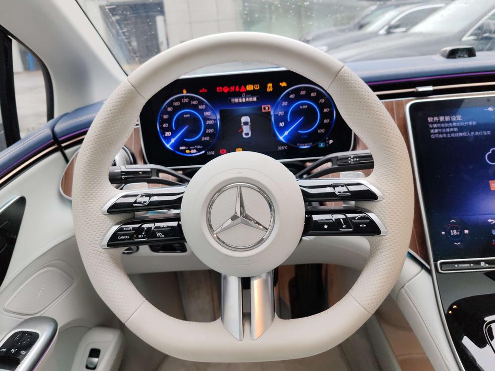 Mercedes-Benz Mercedes-Benz EQE