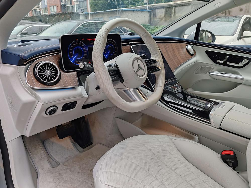Mercedes-Benz Mercedes-Benz EQE