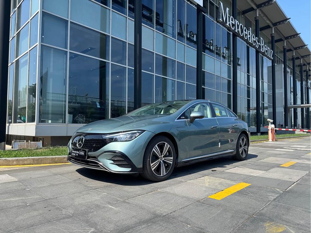 Mercedes-Benz Mercedes-Benz EQE