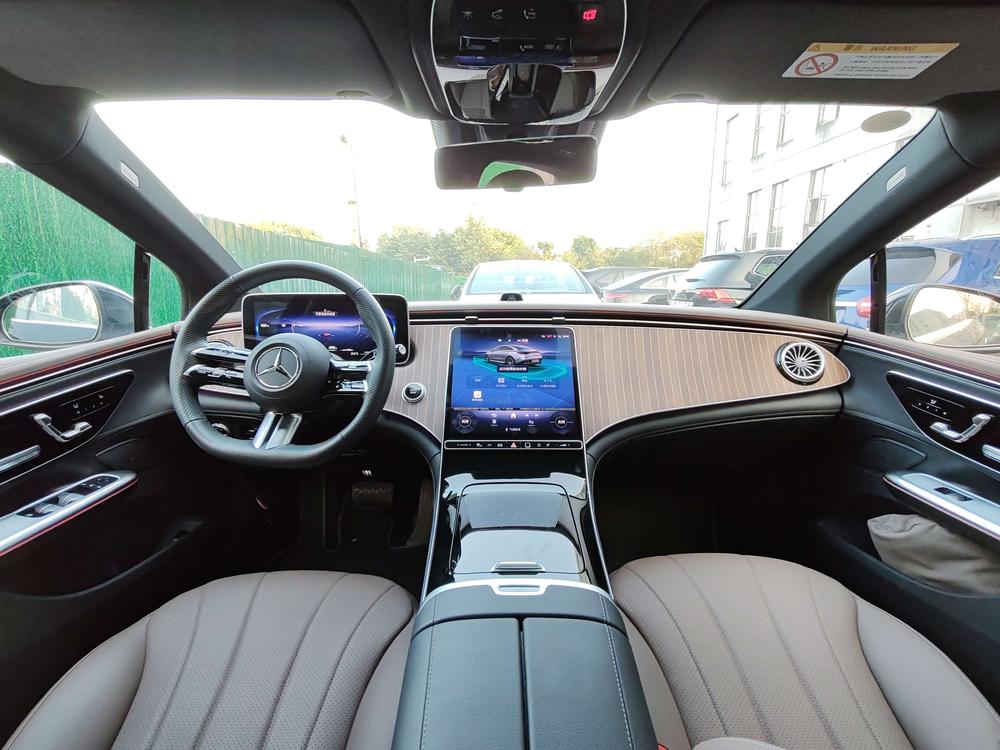 Mercedes-Benz Mercedes-Benz EQE