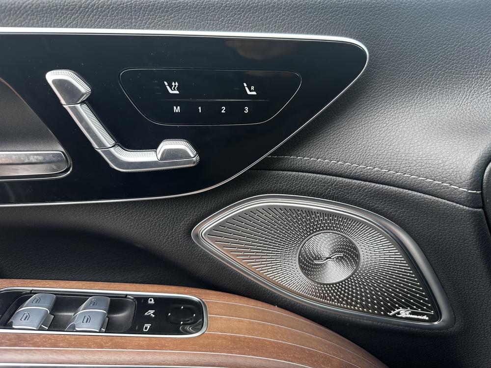 Mercedes-Benz Mercedes-Benz EQS SUV