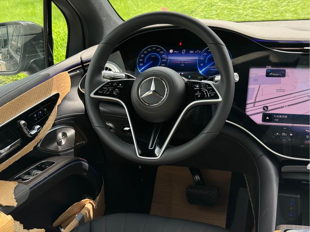Mercedes-Benz Mercedes-Benz EQS SUV