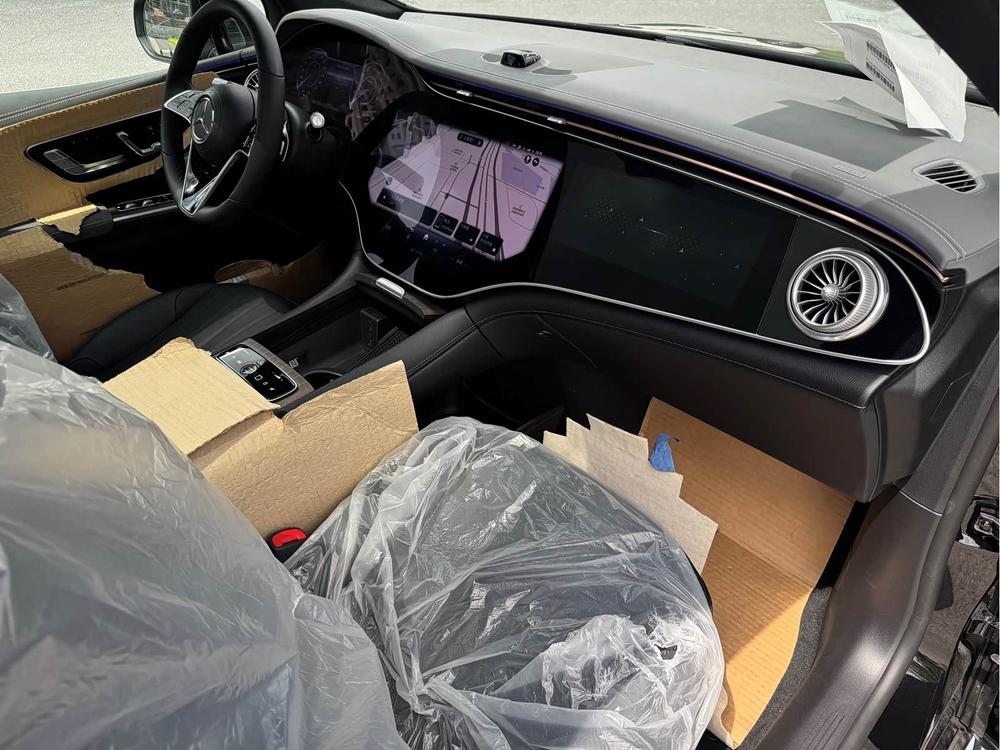 Mercedes-Benz Mercedes-Benz EQS SUV