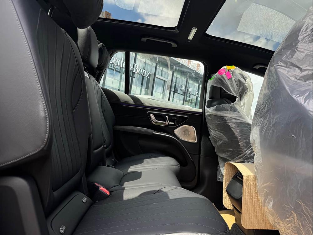 Mercedes-Benz Mercedes-Benz EQS SUV