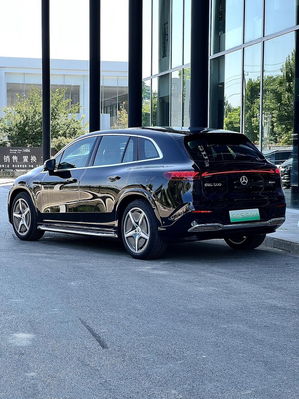 Mercedes-Benz Mercedes-Benz EQS SUV