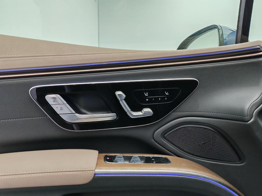 Mercedes-Benz Mercedes-Benz EQS