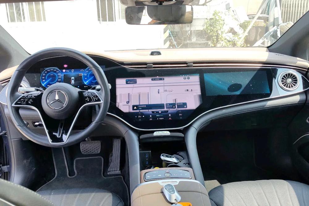 Mercedes-Benz Mercedes-Benz EQS
