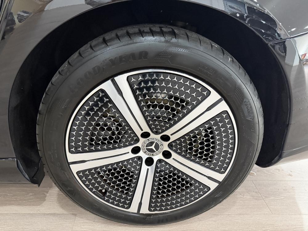Mercedes-Benz Mercedes-Benz EQS