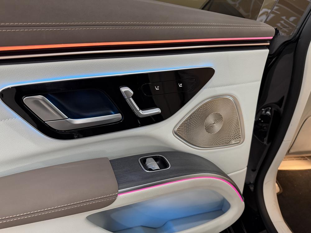 Mercedes-Benz Mercedes-Benz EQS