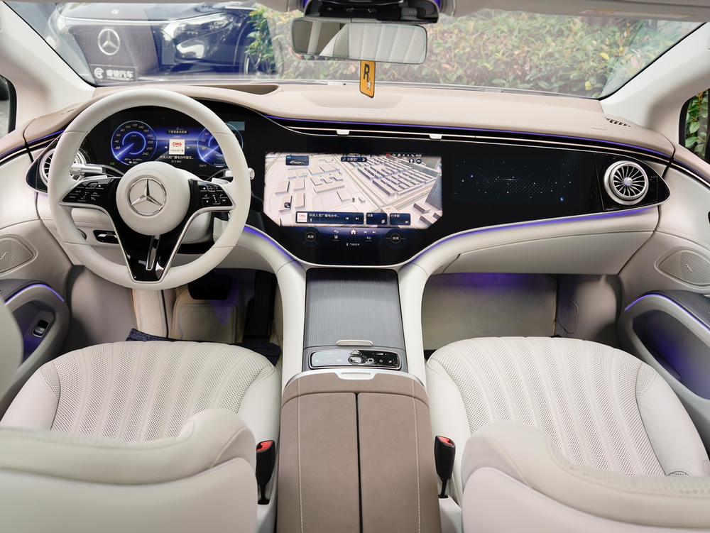 Mercedes-Benz Mercedes-Benz EQS
