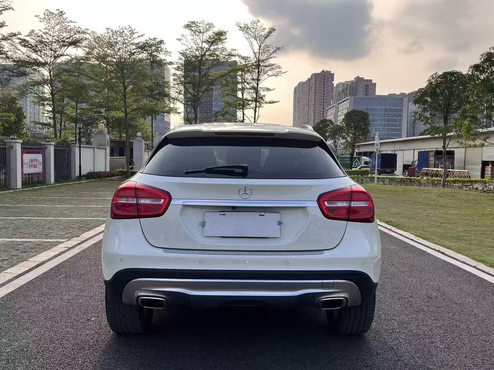 Mercedes-Benz Mercedes-Benz GLA (Import)