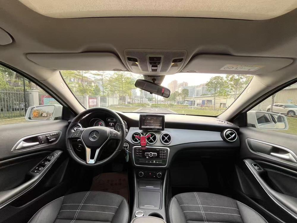 Mercedes-Benz Mercedes-Benz GLA (Import)