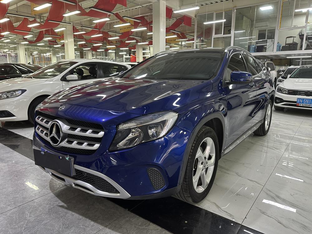 Mercedes-Benz Mercedes-Benz GLA