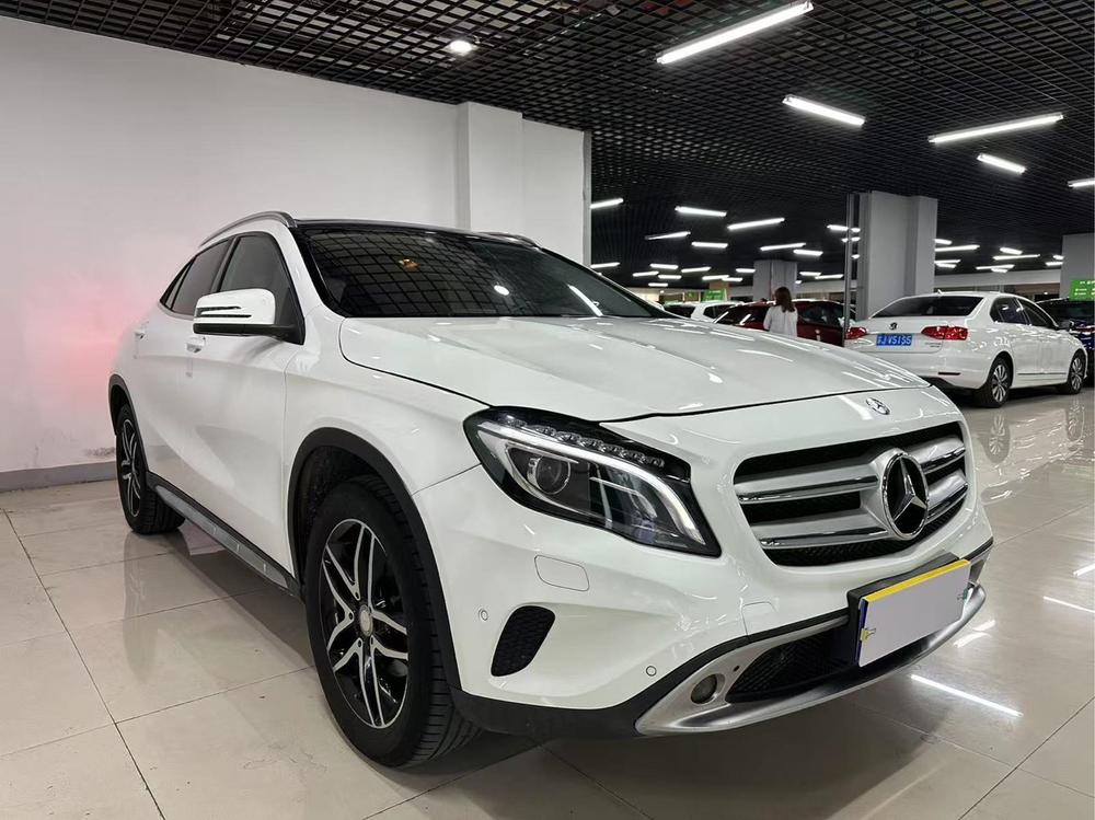 Mercedes-Benz Mercedes-Benz GLA