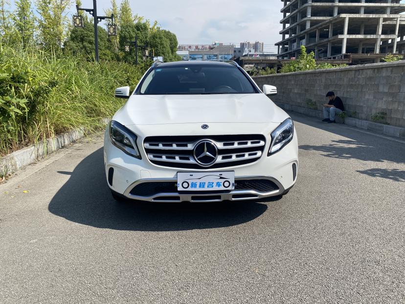 Mercedes-Benz Mercedes-Benz GLA