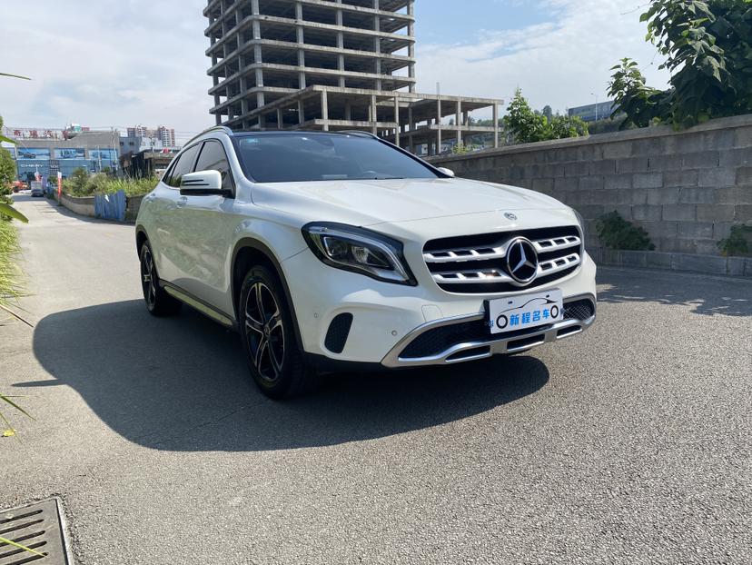 Mercedes-Benz Mercedes-Benz GLA
